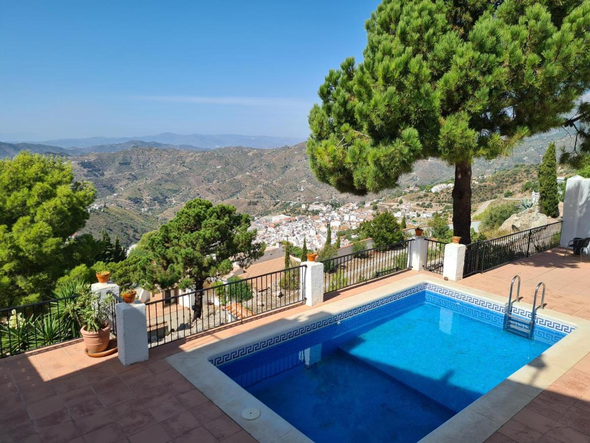 Lovely 2 Bed Apartment With Stunning Views & Pool Competa Exterior photo